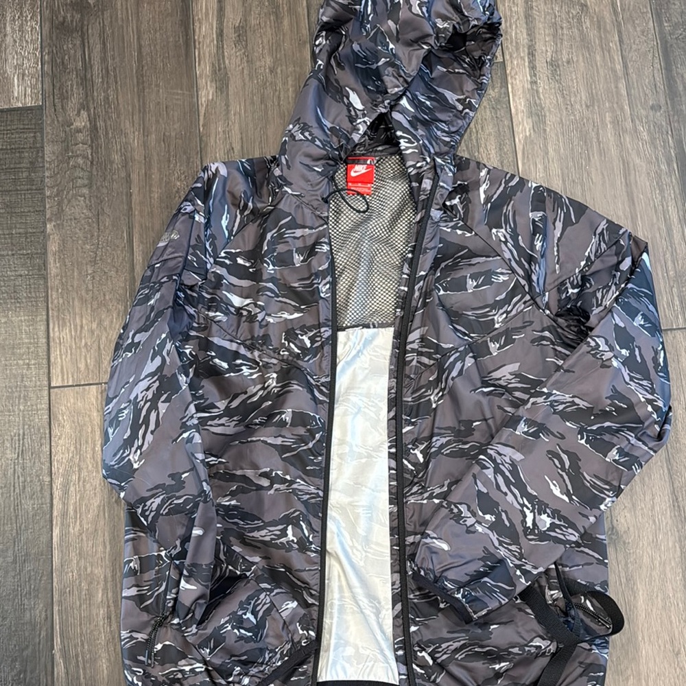Camouflage Hooded Jacket